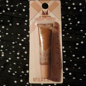LE Mercerie Long Wear Foundation - Medium Dark Skin #302